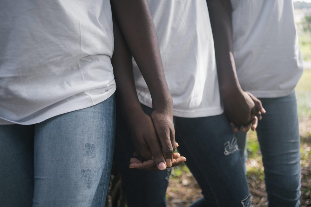 close-up-people-holding-hands